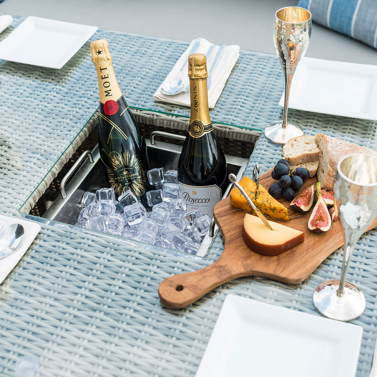 Oxford Corner Dining Set with Ice Bucket & Rising Table