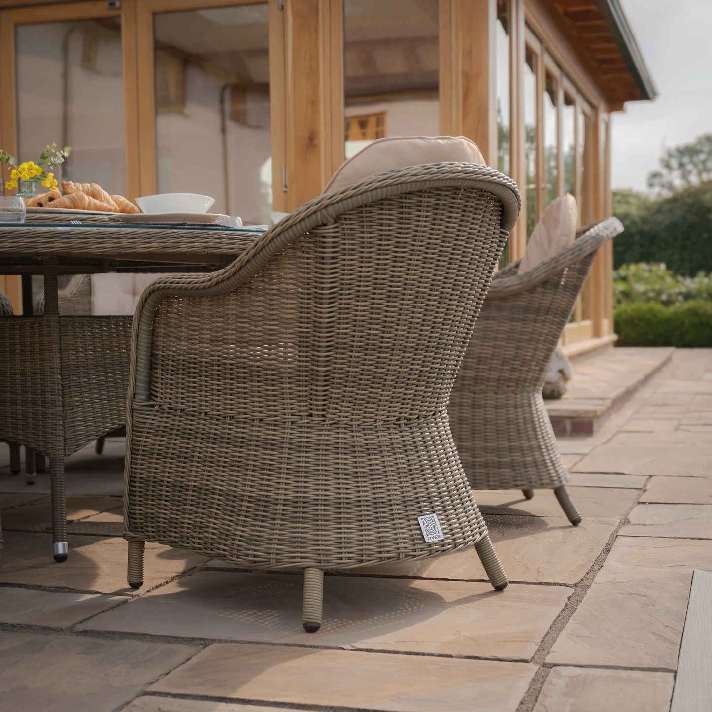 Winchester 8 Seat Round Rattan Dining Set with Heritage Chairs & Lazy Susan