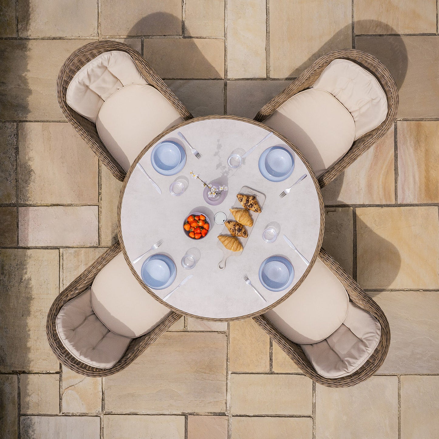 Winchester Heritage 4 Seat Round Rattan Dining Set - Ceramic Glass