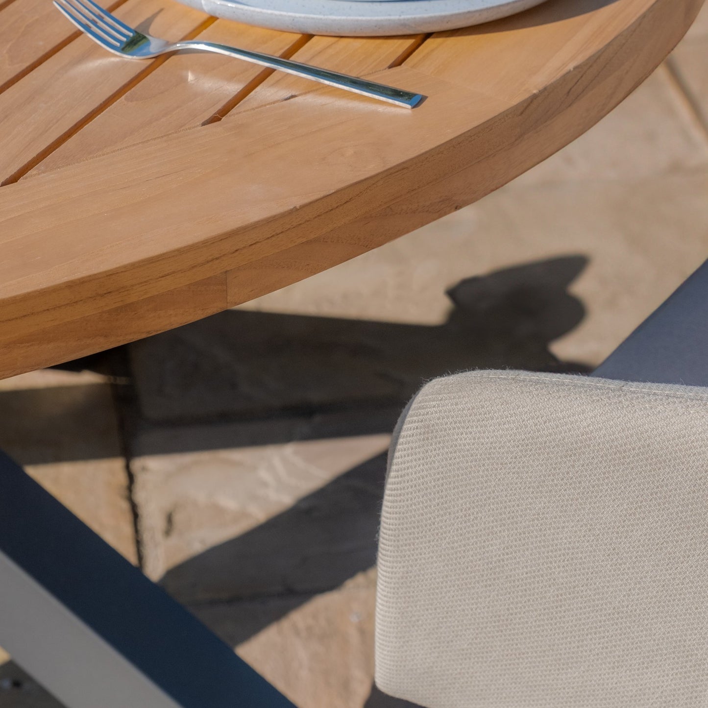 Jakarta Teak 6 Seat Round Dining Table Set - Oatmeal