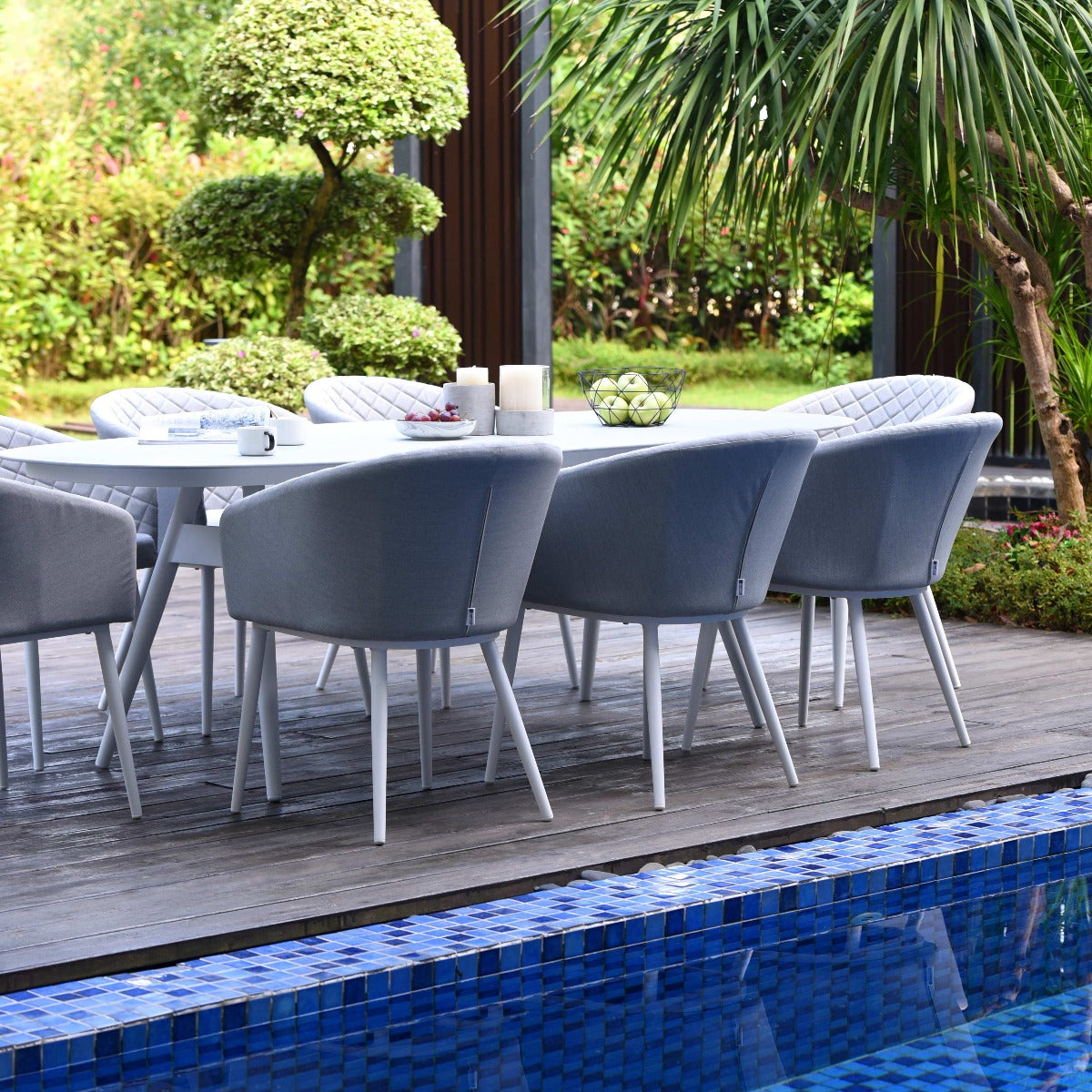 Outdoor Fabric Ambition 8 Seat Oval Dining Set - Lead Chine