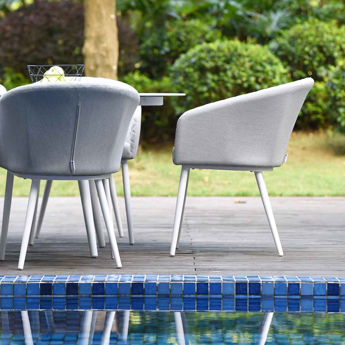Outdoor Fabric Ambition 6 Seat Oval Dining Set - Lead Chine